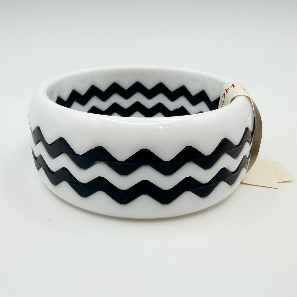 Vintage Interlocking Puzzle Bangle NOS Made in Hong Kong Black and White 8 Inch - Picture 6 of 6